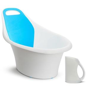 imageMunchkin Sit ampamp Soak Baby Bath Tub with Bath Rinser